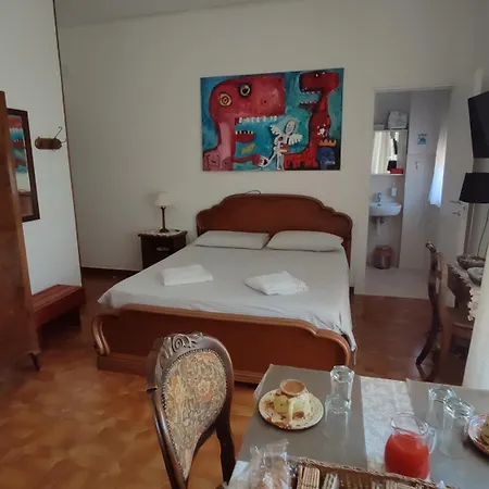 Tou Lì Bed & Breakfast