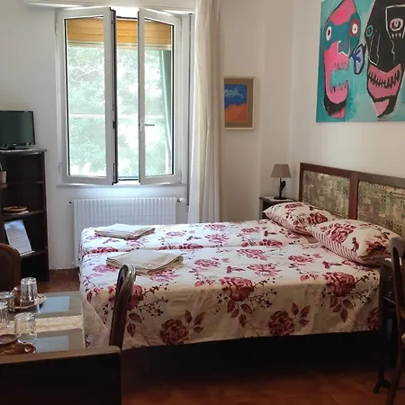 Tou Lì Bed & Breakfast *