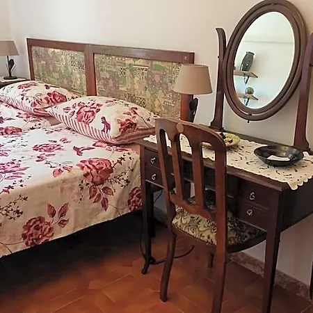 Tou Li Bed & Breakfast *